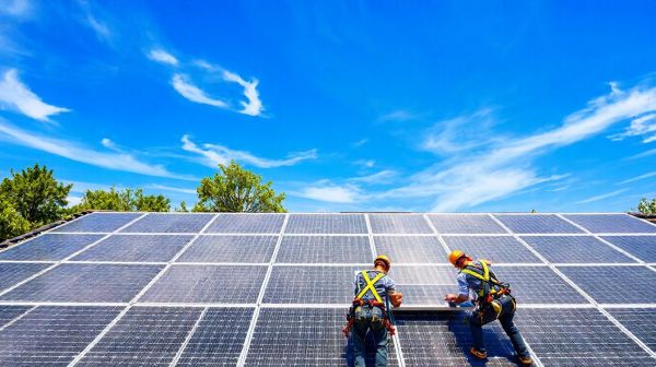 Pourquoi choisir arrivelec pour vos panneaux solaires photovoltaïques