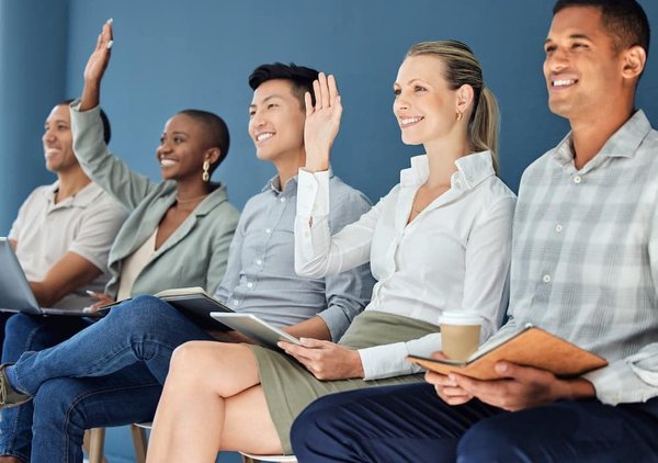 Comment les villes peuvent-elles impliquer les citoyens dans la planification des transports publics ?