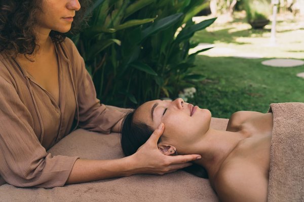 Comment enseigner les fondamentaux de l'harmonie baroque dans les cours de musique actuels ?